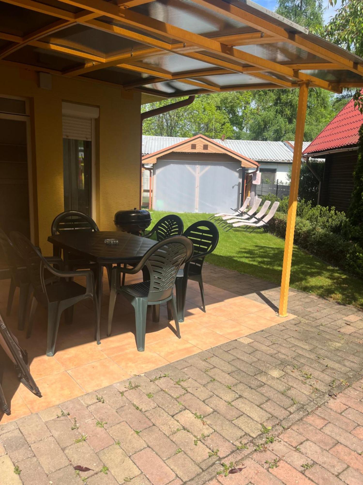 Villa Gracia Patince Exteriör bild